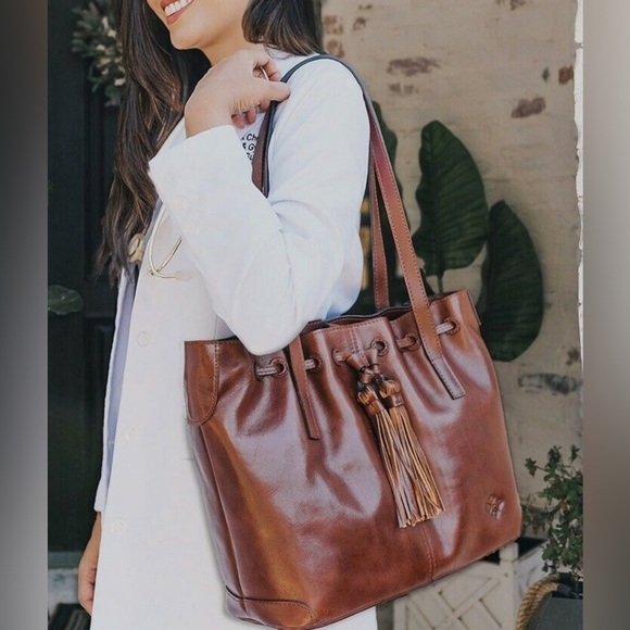 Patricia Nash Leather Drawstring Witney Large Bag Distressed Tan AUTHENTIC NWT - Picture 7 of 11